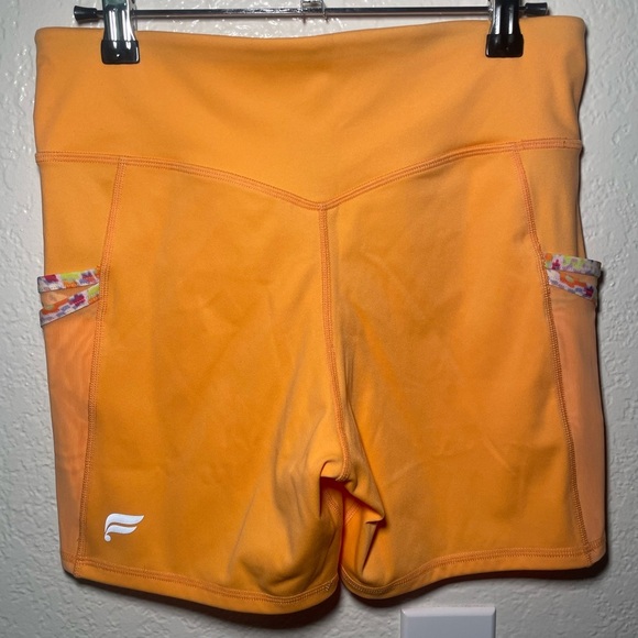 Fabletics Orange Athletic Set - Picture 7 of 9